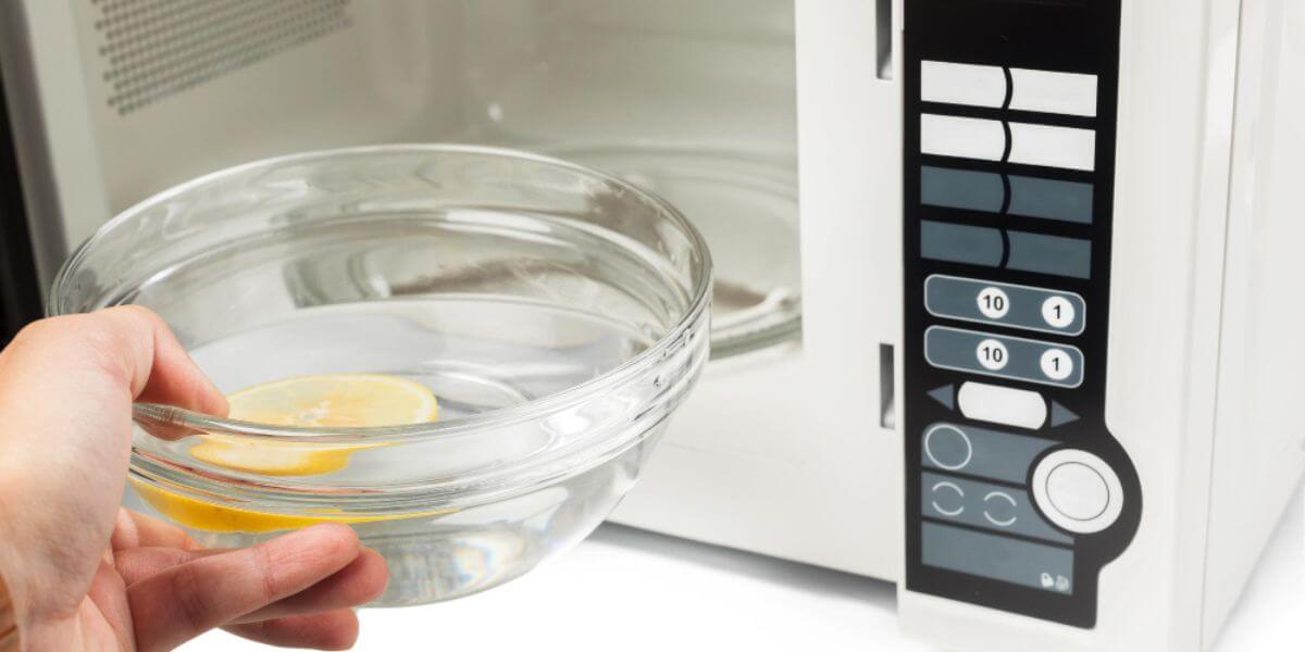 What’s The Right Way To Boil Water In A Microwave