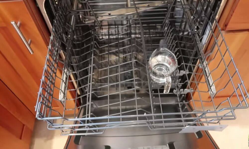 How to Clean Dishwasher With Just Vinegar